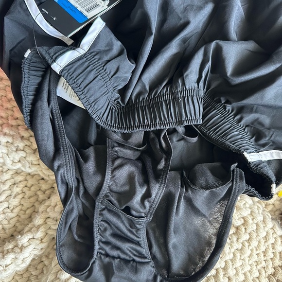 Nike‎ Women's Dri-FIT Tempo Mid-Rise Brief-Lined Running Shorts - Picture 6 of 6